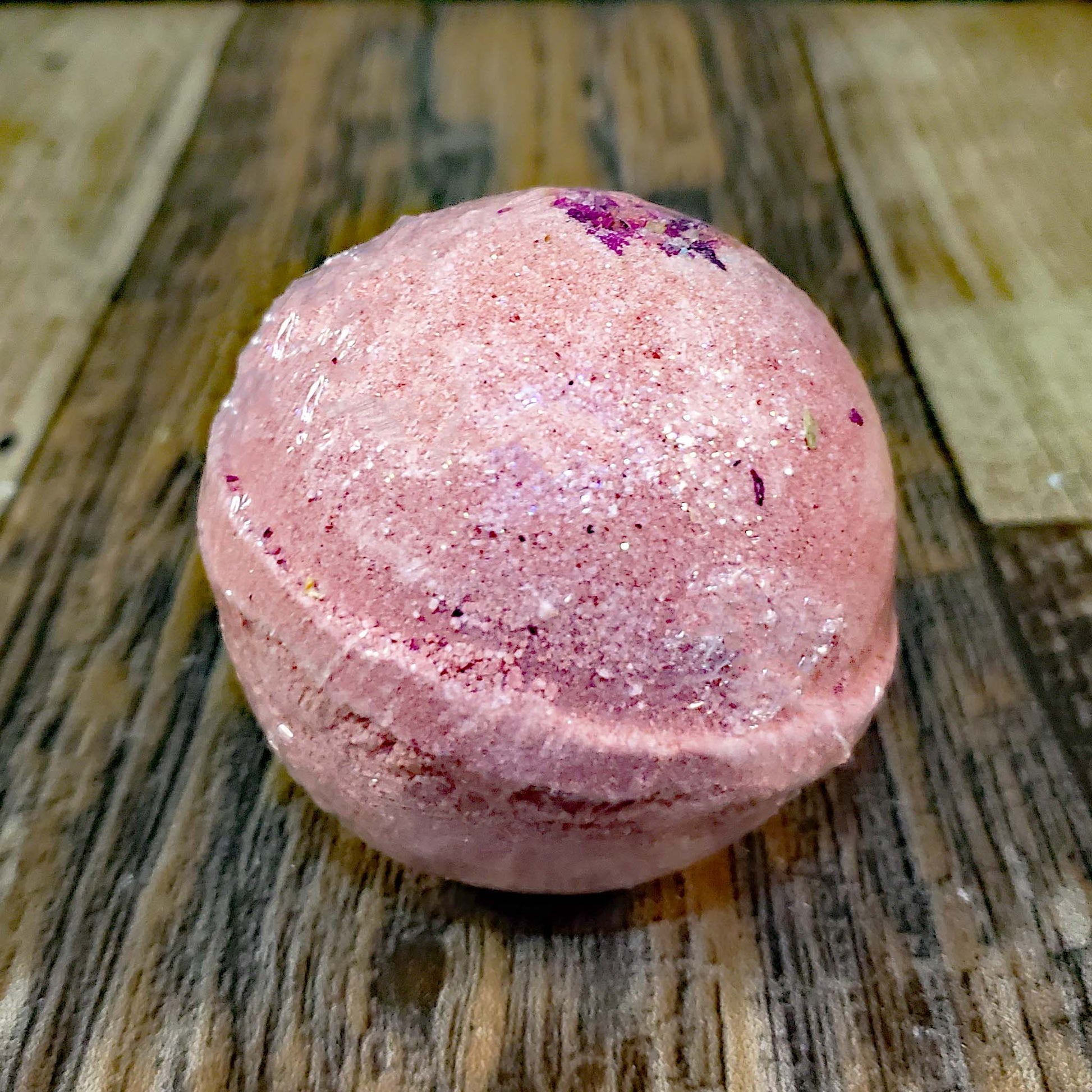 natural bath bomb scented as petal dance